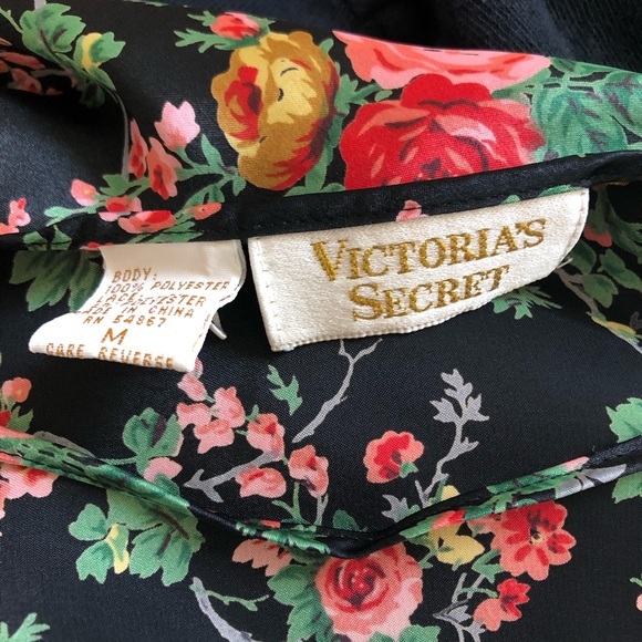 VINTAGE Victoria’s Secret Gold Label Slip Tank - Picture 2 of 5